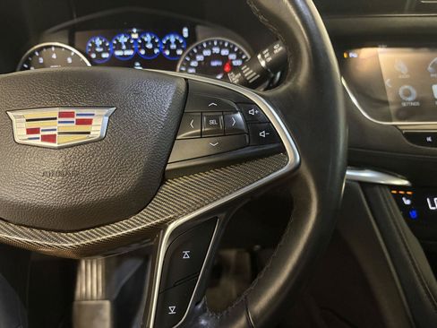 Used 2017 Cadillac XT5 Platinum AWD/4WD image 21