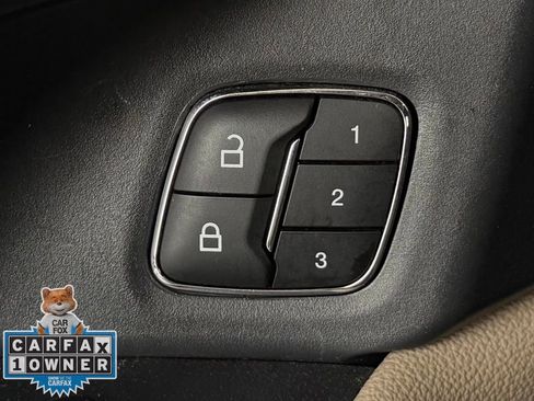 Used 2024 Ford Expedition Max XLT image 28