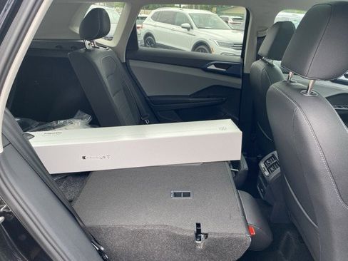 New 2024 Volkswagen Taos SE image 62