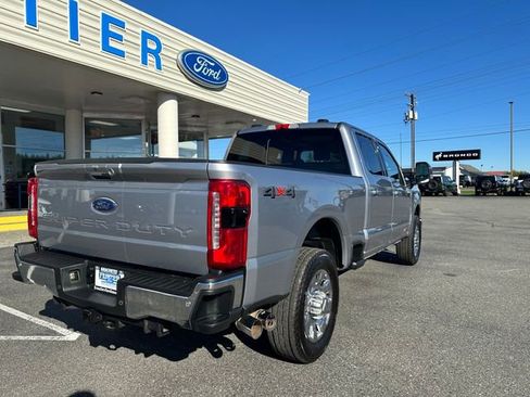 Used 2023 Ford F250 Lariat w/ Lariat Ultimate Package image 3