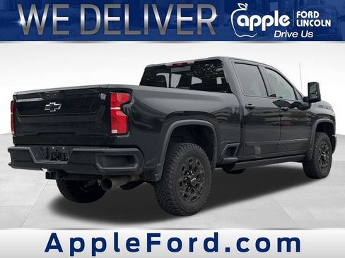 Used 2024 Chevrolet Silverado 2500 High Country w/ Midnight Edition AWD/4WD image 10