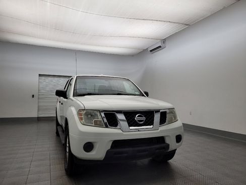 Used 2015 Nissan Frontier SV image 14