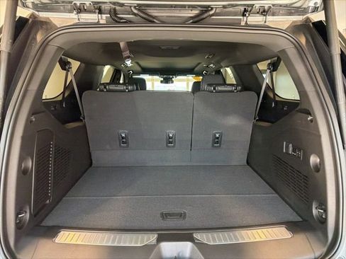 Used 2026 GMC Yukon XL Denali w/ Sun & Power Step Package image 23