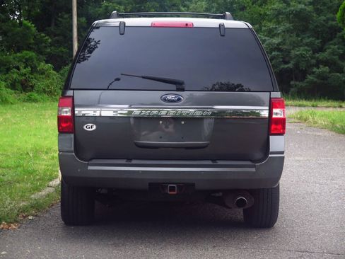 Used 2016 Ford Expedition XLT w/ Equipment Group 202A AWD/4WD image 27
