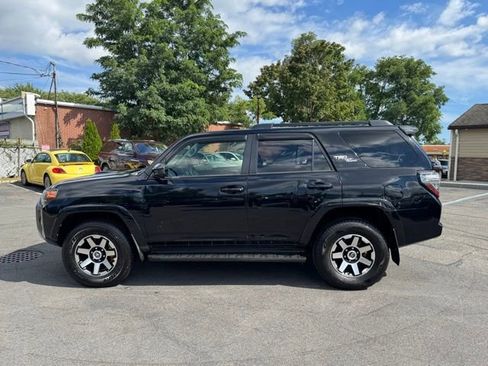 Used 2019 Toyota 4Runner TRD Off-Road image 7