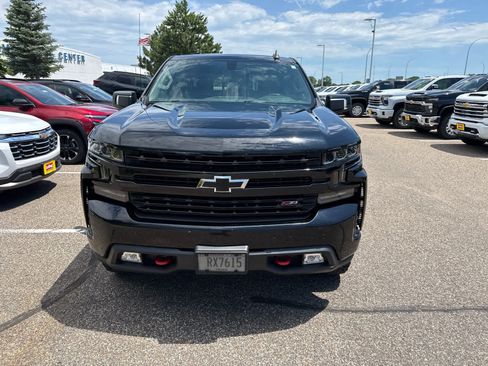 Used 2019 Chevrolet Silverado 1500 LT Trail Boss AWD/4WD image 3