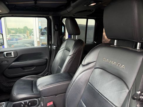 Used 2020 Jeep Wrangler Unlimited Sahara w/ Safety Group AWD/4WD image 10