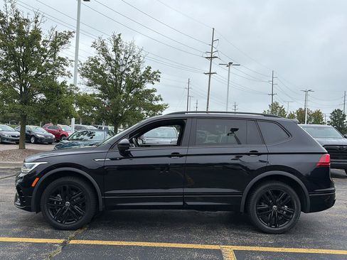 Used 2022 Volkswagen Tiguan SE R-Line AWD/4WD image 27