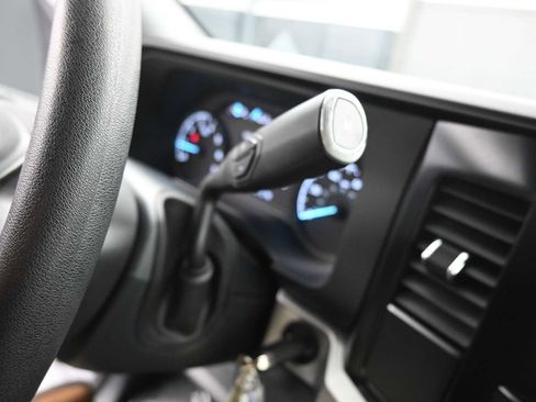 Used 2025 Ford F250 XLT image 35