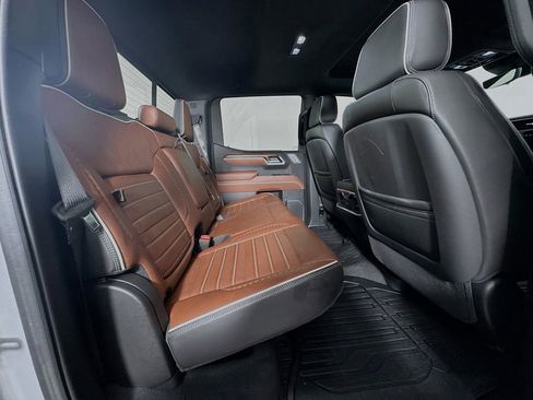 Used 2025 GMC Sierra 1500 Denali Ultimate image 32