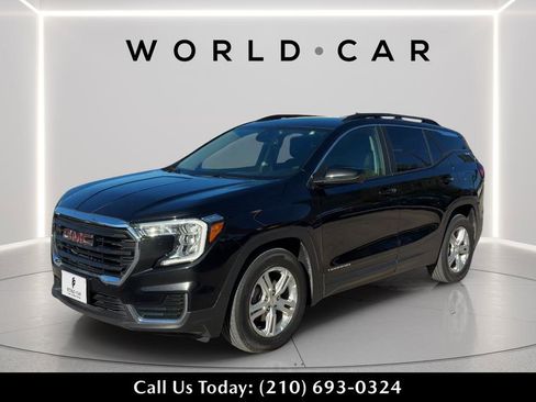 Used 2022 GMC Terrain SLE w/ Driver Convenience Package FWD image 7