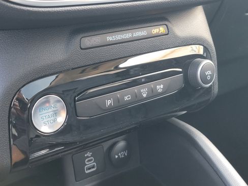 New 2024 Ford Escape SE w/ PHEV Premium Package FWD image 20