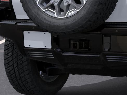 New 2026 GMC Hummer EV SUV w/ LPO, Sport Package AWD/4WD image 14