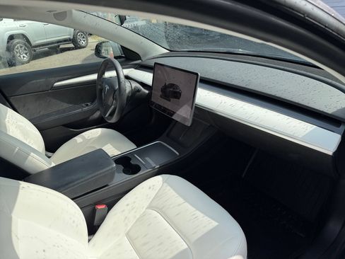 Used 2022 Tesla Model 3 Long Range AWD/4WD image 16