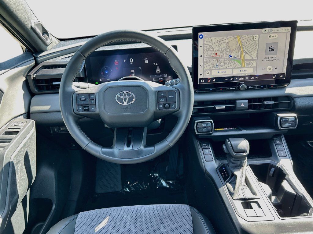 Used 2026 Toyota RAV4 XSE w/ Panoramic Sun Roof Package AWD/4WD image 24