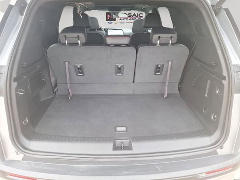 Used 2025 Chevrolet Traverse Z71 image 33
