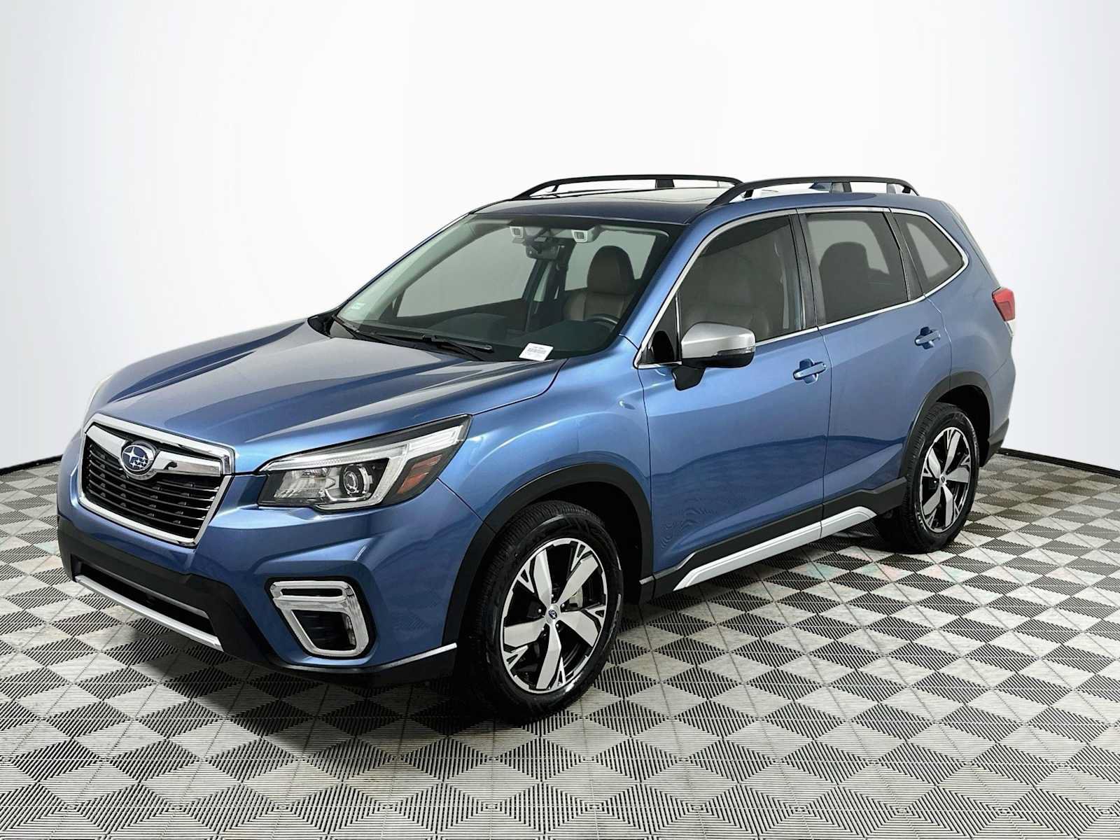 Used 2020 Subaru Forester Touring w/ Popular Package #2 AWD/4WD image 3