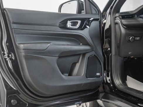 New 2025 Jeep Compass Limited w/ Sun & Sound Group image 36