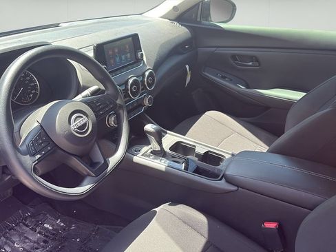 Certified 2025 Nissan Sentra S FWD image 9