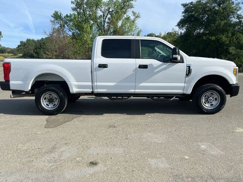 Used 2019 Ford F250 XL w/ Power Equipment Group image 7