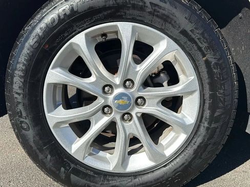 Used 2018 Chevrolet Equinox LT image 13