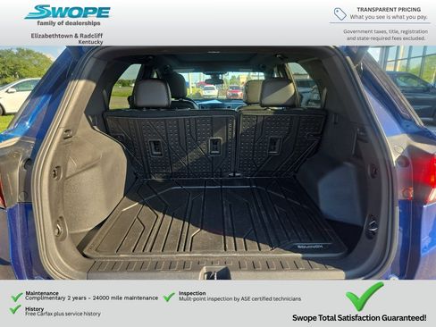 Used 2023 Chevrolet Equinox RS w/ LPO, Floor Liner Package FWD image 14