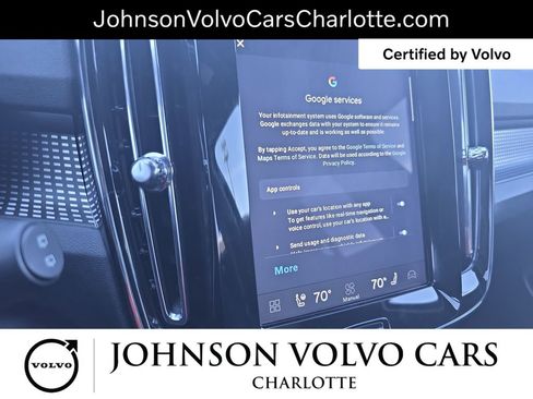 Used 2025 Volvo XC40 B5 Plus AWD/4WD image 24