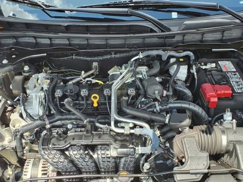 Used 2025 Nissan Altima 2.5 SV image 32