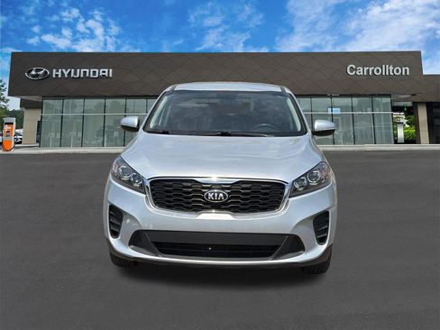 Used 2019 Kia Sorento L FWD image 2