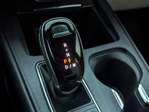 Used 2023 Cadillac XT4 Premium Luxury image 12