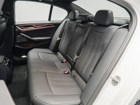 Used 2023 BMW 540i w/ M Sport Package image 64