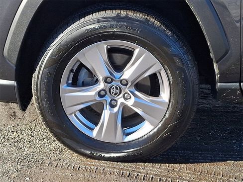 Used 2023 Toyota RAV4 XLE image 8