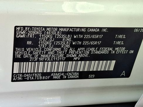 Used 2020 Toyota RAV4 LE w/ All Weather Liner Package AWD/4WD image 27