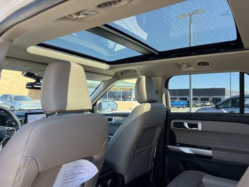 Certified 2023 Ford Explorer XLT w/ Equipment Group 202A image 18