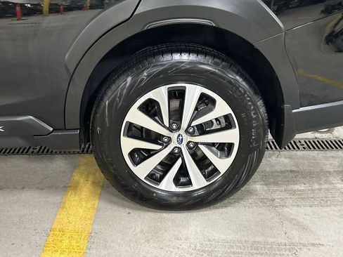Certified 2025 Subaru Outback Premium image 11