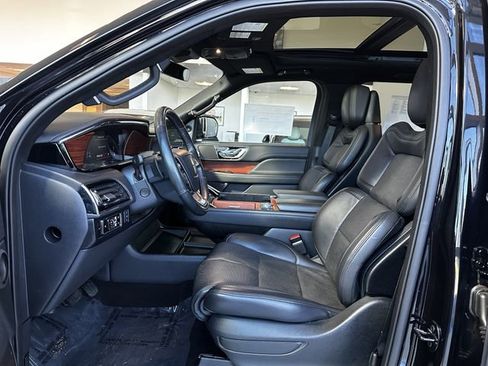 Certified 2024 Lincoln Navigator Reserve image 18