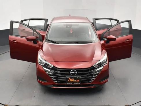 Used 2024 Nissan Versa SV image 10