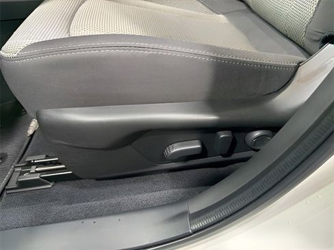 Certified 2024 Subaru Crosstrek 2.0i Premium image 12