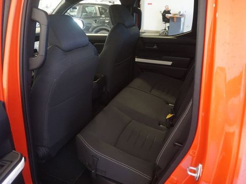 Used 2024 Toyota Tacoma TRD Off-Road AWD/4WD image 18