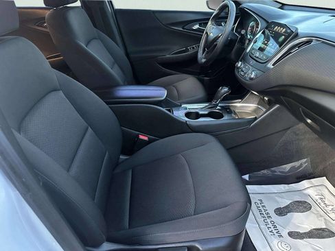 Used 2018 Chevrolet Malibu LT w/ Redline Edition image 20