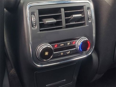 Used 2017 Lincoln Continental Reserve w/ Climate Package image 34