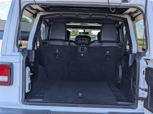 Used 2018 Jeep Wrangler Unlimited Rubicon AWD/4WD image 25