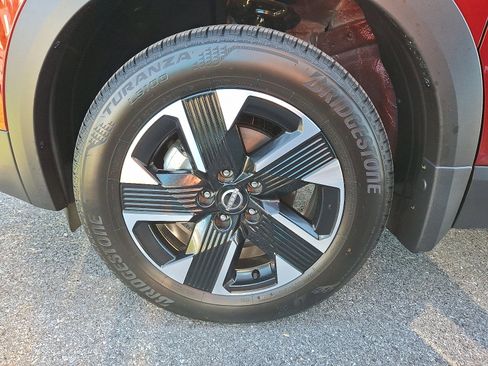 New 2026 Nissan Kicks SV w/ SV Premium Package image 4