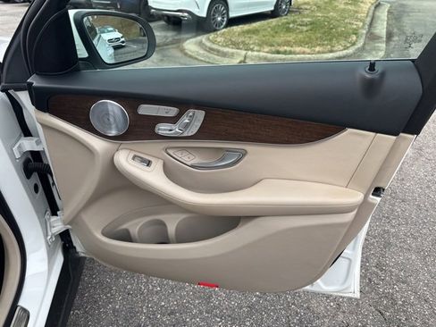 Certified 2020 Mercedes-Benz GLC 300 4MATIC image 19