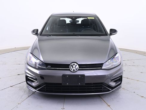 Used 2018 Volkswagen Golf R 4-Door image 10