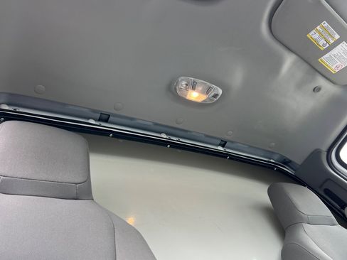 Used 2021 Ford E-450 and Econoline 450 Super Duty w/ Power Windows & Locks Group image 16