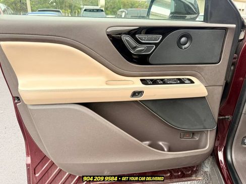 Used 2021 Lincoln Aviator Reserve w/ Class IV Trailer Tow Package AWD/4WD image 22