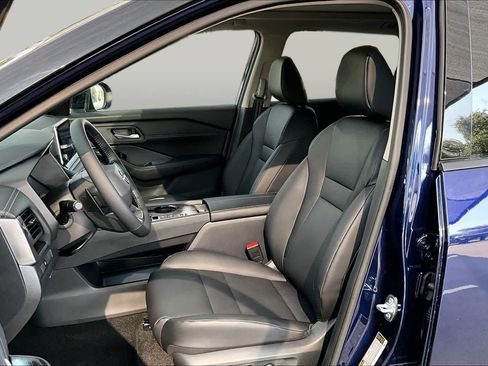New 2026 Nissan Rogue Dark Armor FWD image 9