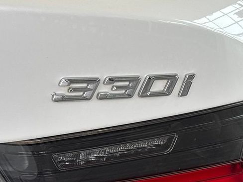 Used 2025 BMW 330i Sedan RWD image 8