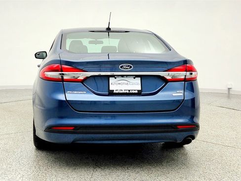 Used 2018 Ford Fusion SE image 6
